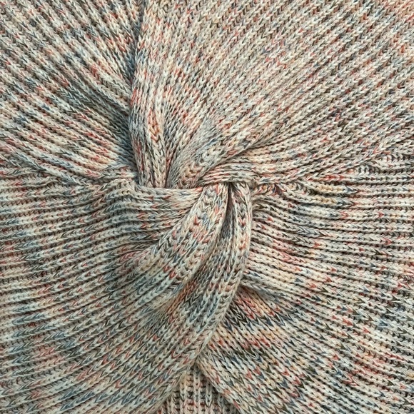 Knot sweater - Picture 5 of 8